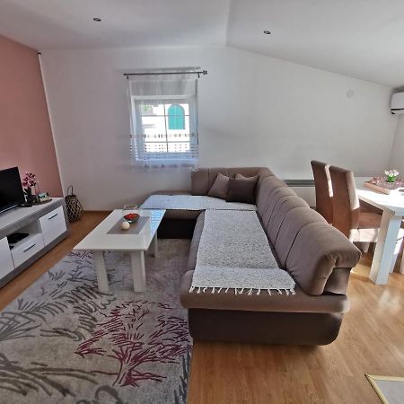 Apartman Iva 采蒂涅 外观 照片