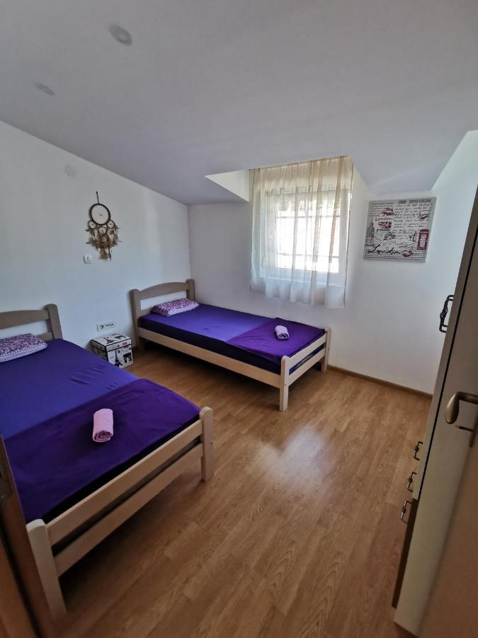 Apartman Iva 采蒂涅 外观 照片