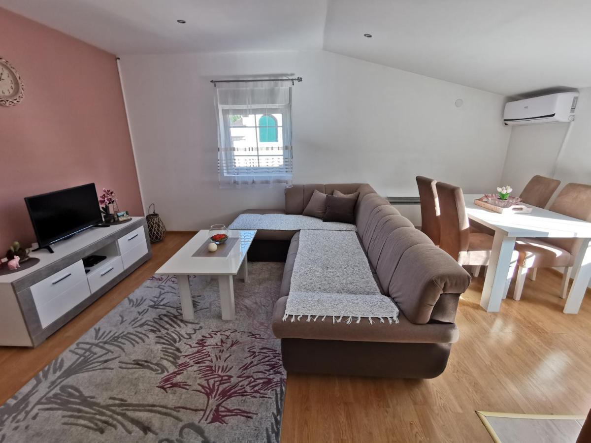Apartman Iva 采蒂涅 外观 照片